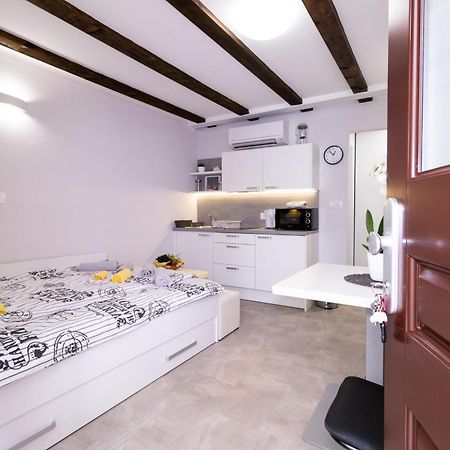 Apartments Bella Tara Pirano Esterno foto