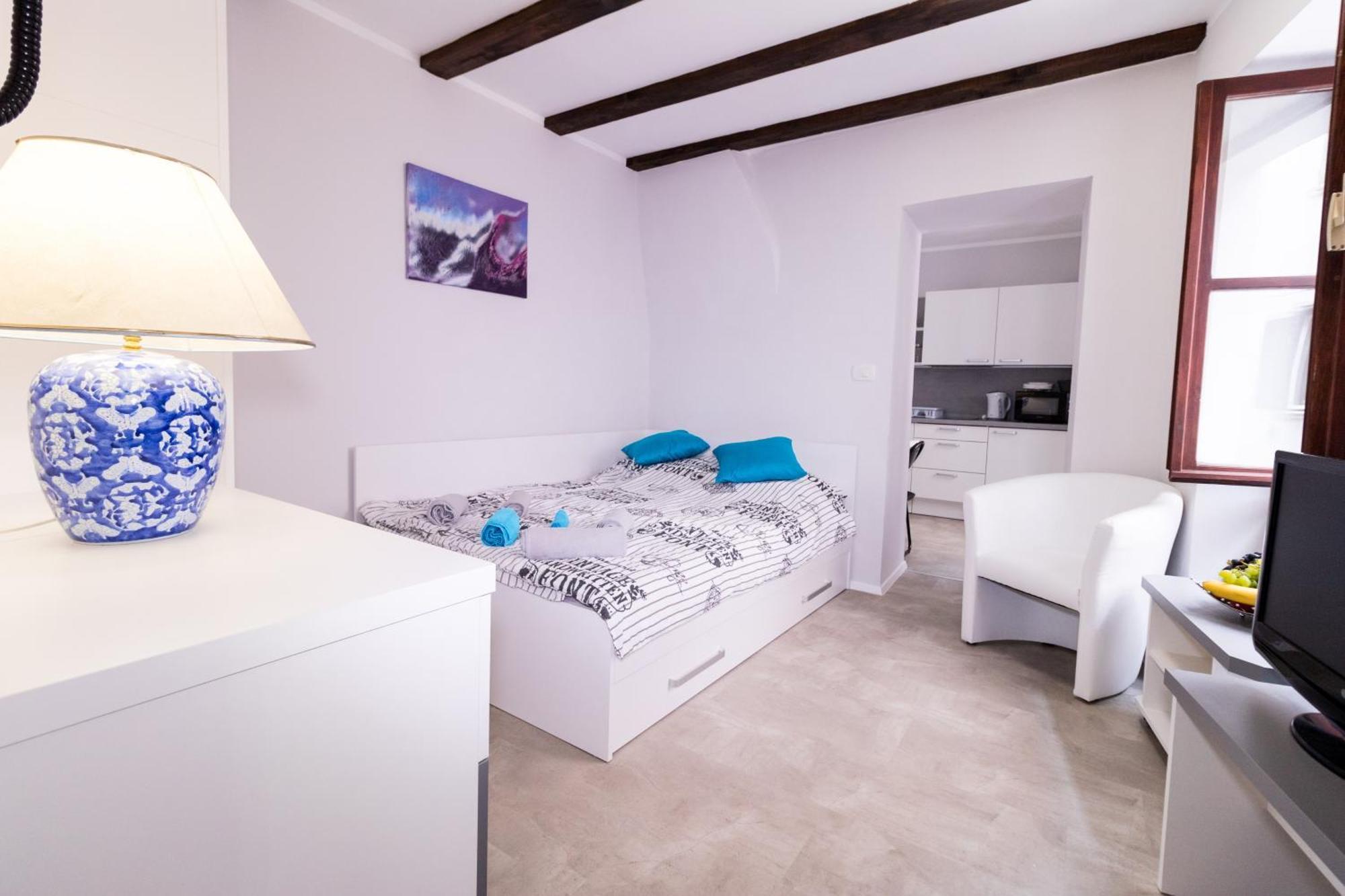 Apartments Bella Tara Pirano Esterno foto