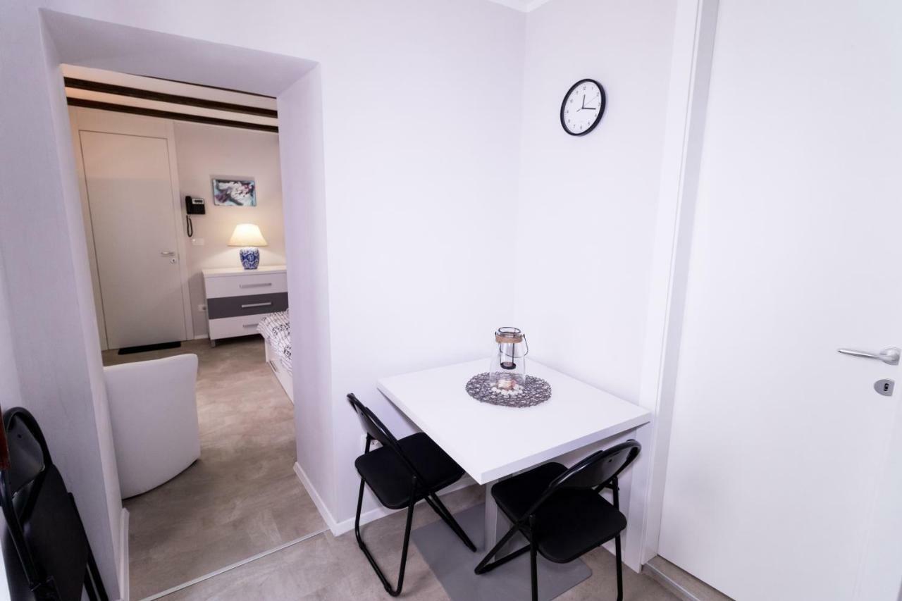 Apartments Bella Tara Pirano Esterno foto